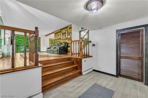 5239 Sleepy Hollow Road Valley City OH 44280