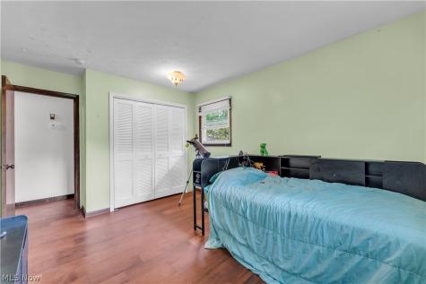 5239 Sleepy Hollow Road Valley City OH 44280