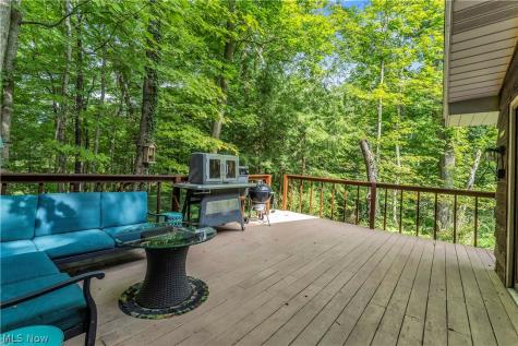 5239 Sleepy Hollow Road Valley City OH 44280