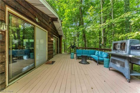 5239 Sleepy Hollow Road Valley City OH 44280