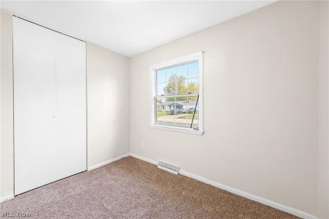 2456 Jackson Street Lorain OH 44052