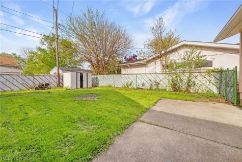 2456 Jackson Street Lorain OH 44052