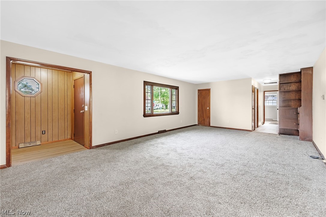 2456 Jackson Street Lorain OH 44052