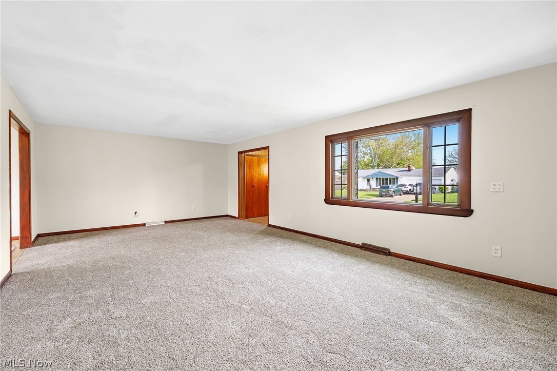 2456 Jackson Street Lorain OH 44052