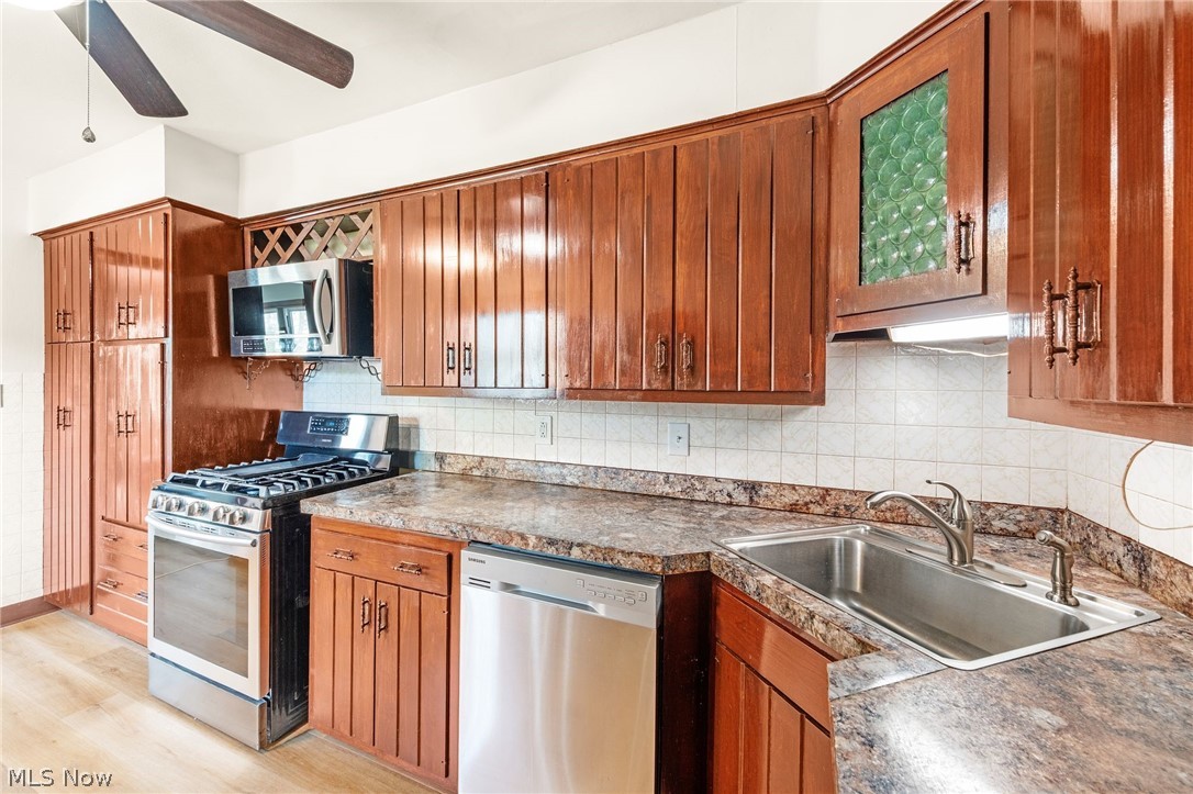 2456 Jackson Street Lorain OH 44052