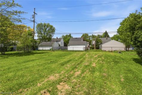 1980 Idlehurst Drive Euclid OH 44117