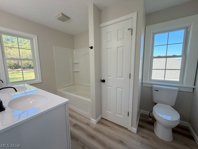 10512 State Route 36 SW Port Washington OH 43837