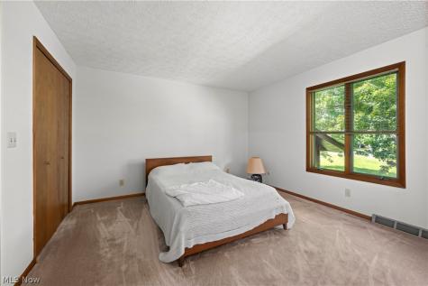 6451 Kungle Road Clinton OH 44216