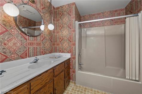 6451 Kungle Road Clinton OH 44216