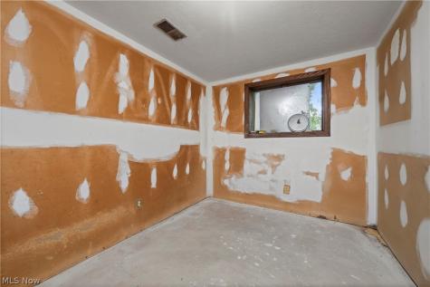 6451 Kungle Road Clinton OH 44216