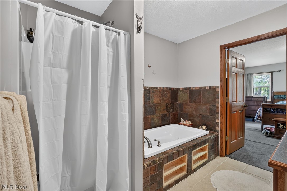 4393 Middle Road Conneaut OH 44030