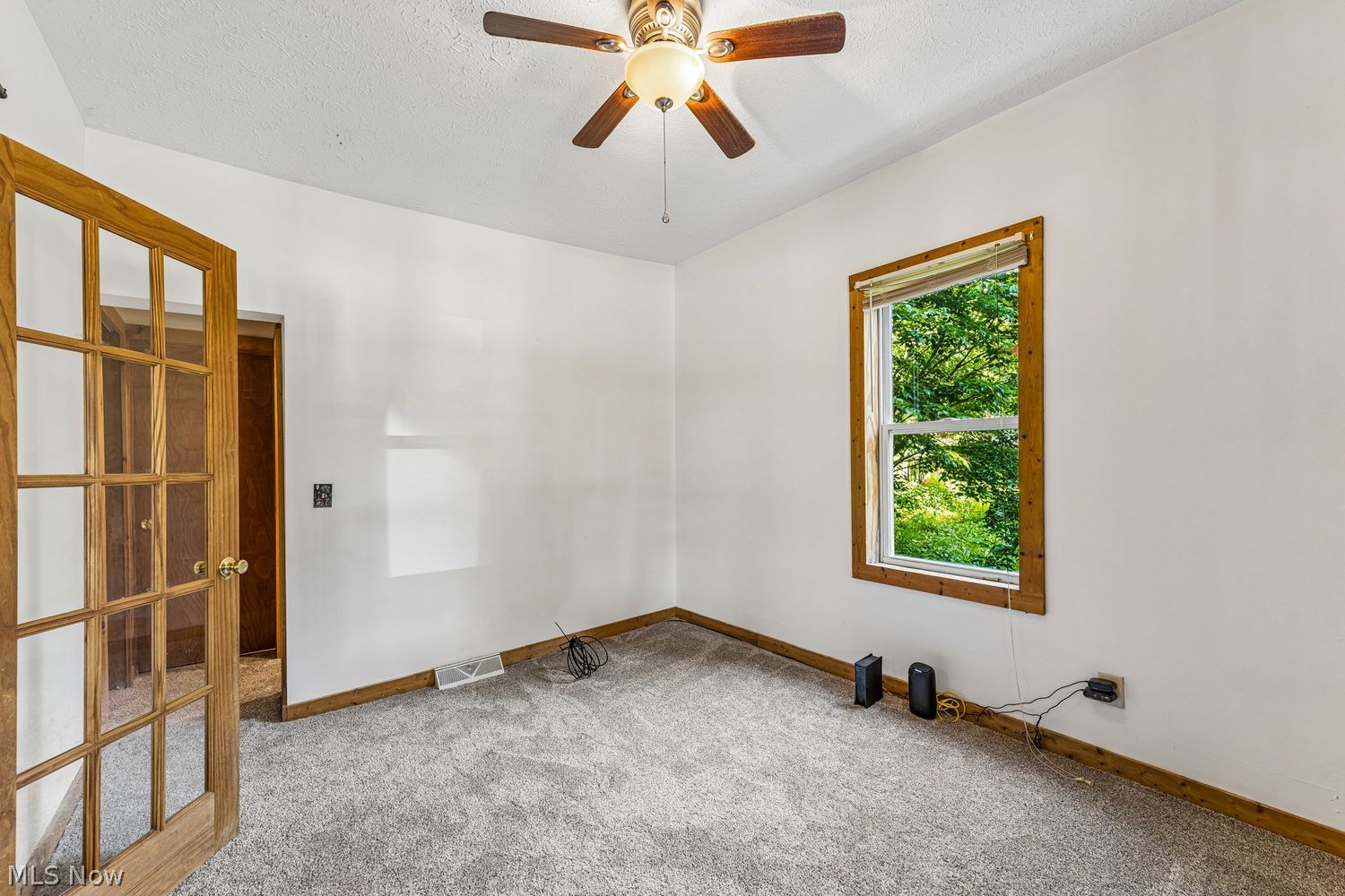 102 Maple Avenue Creston OH 44217