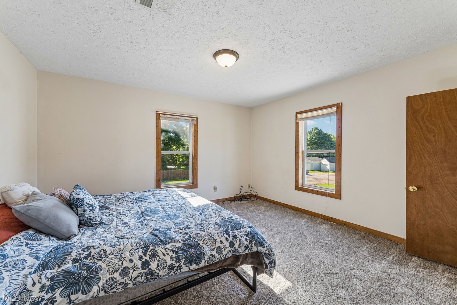 102 Maple Avenue Creston OH 44217