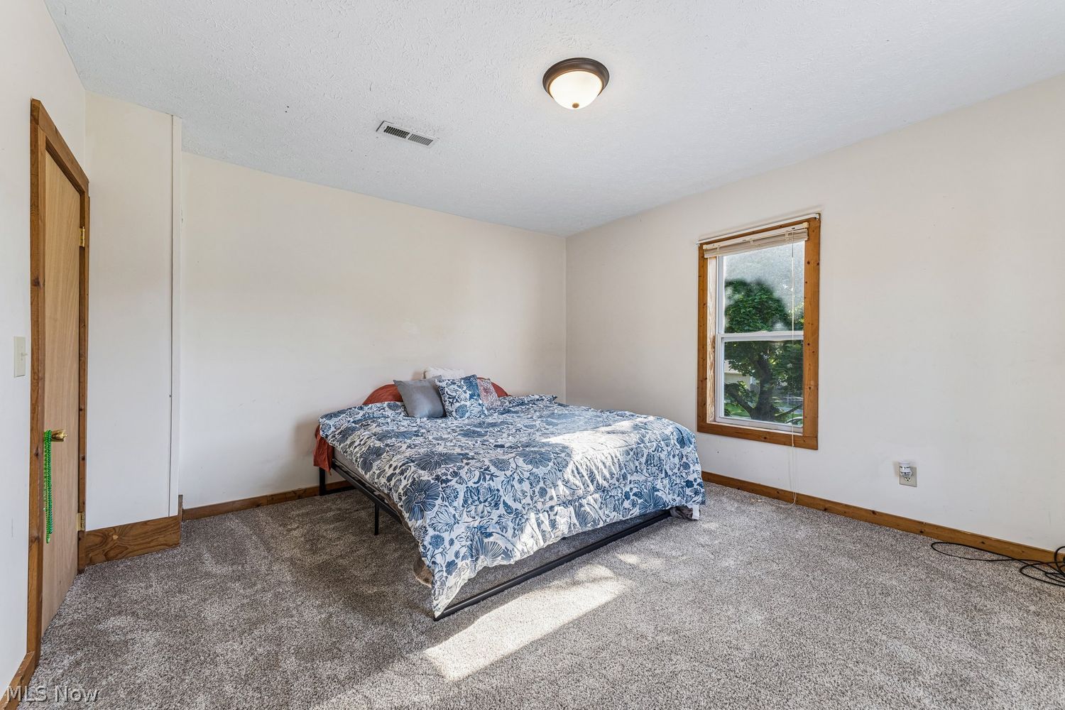 102 Maple Avenue Creston OH 44217