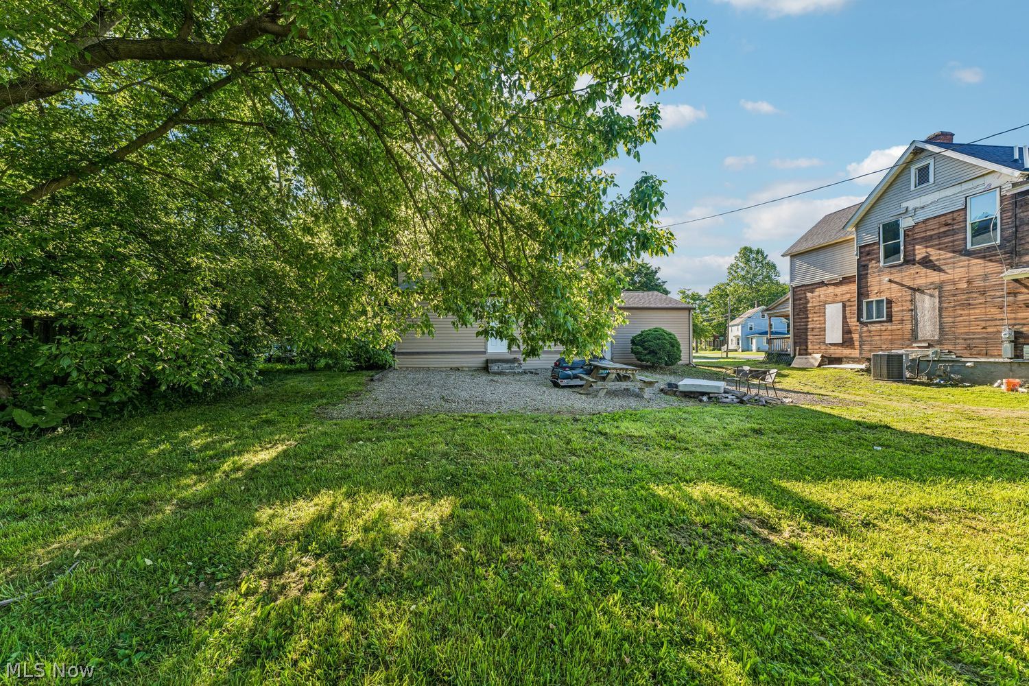 102 Maple Avenue Creston OH 44217