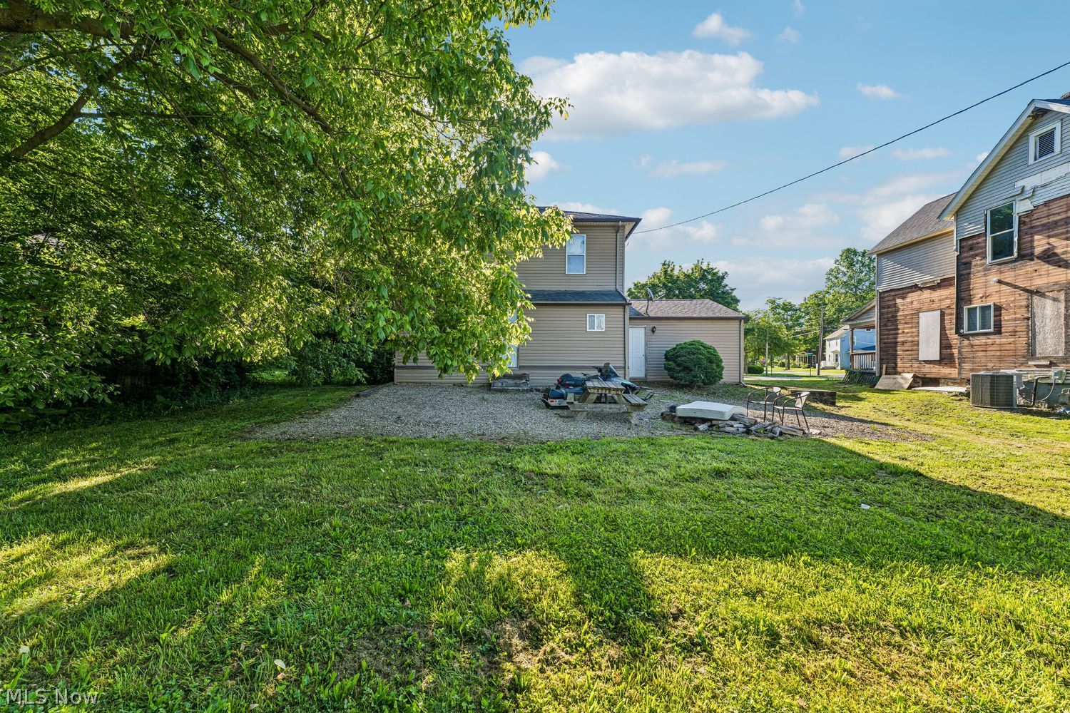 102 Maple Avenue Creston OH 44217