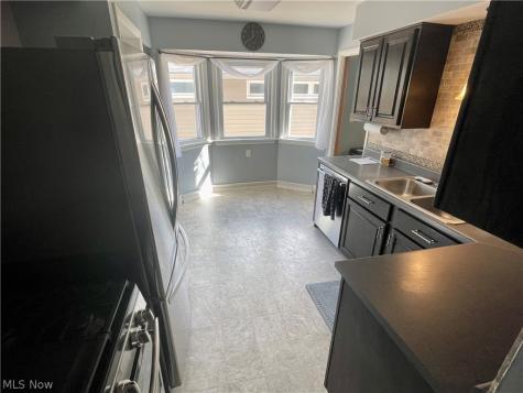 6437 Fernhurst Avenue Parma Heights OH 44130