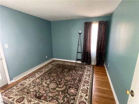 6437 Fernhurst Avenue Parma Heights OH 44130
