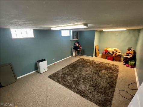 6437 Fernhurst Avenue Parma Heights OH 44130