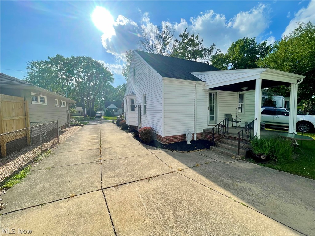 6437 Fernhurst Avenue Parma Heights OH 44130