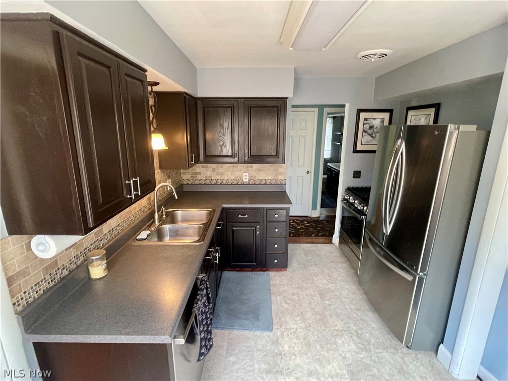 6437 Fernhurst Avenue Parma Heights OH 44130
