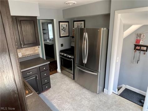 6437 Fernhurst Avenue Parma Heights OH 44130