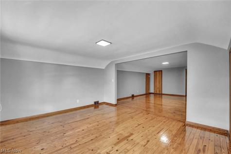 800 E 250th Street Euclid OH 44132