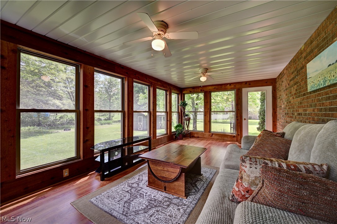 2065 Midvale Mine Road SE Dennison OH 44621