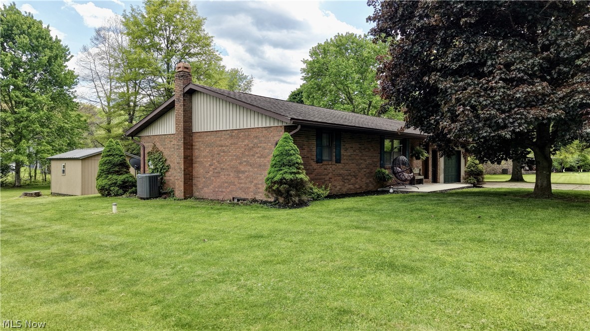 2065 Midvale Mine Road SE Dennison OH 44621