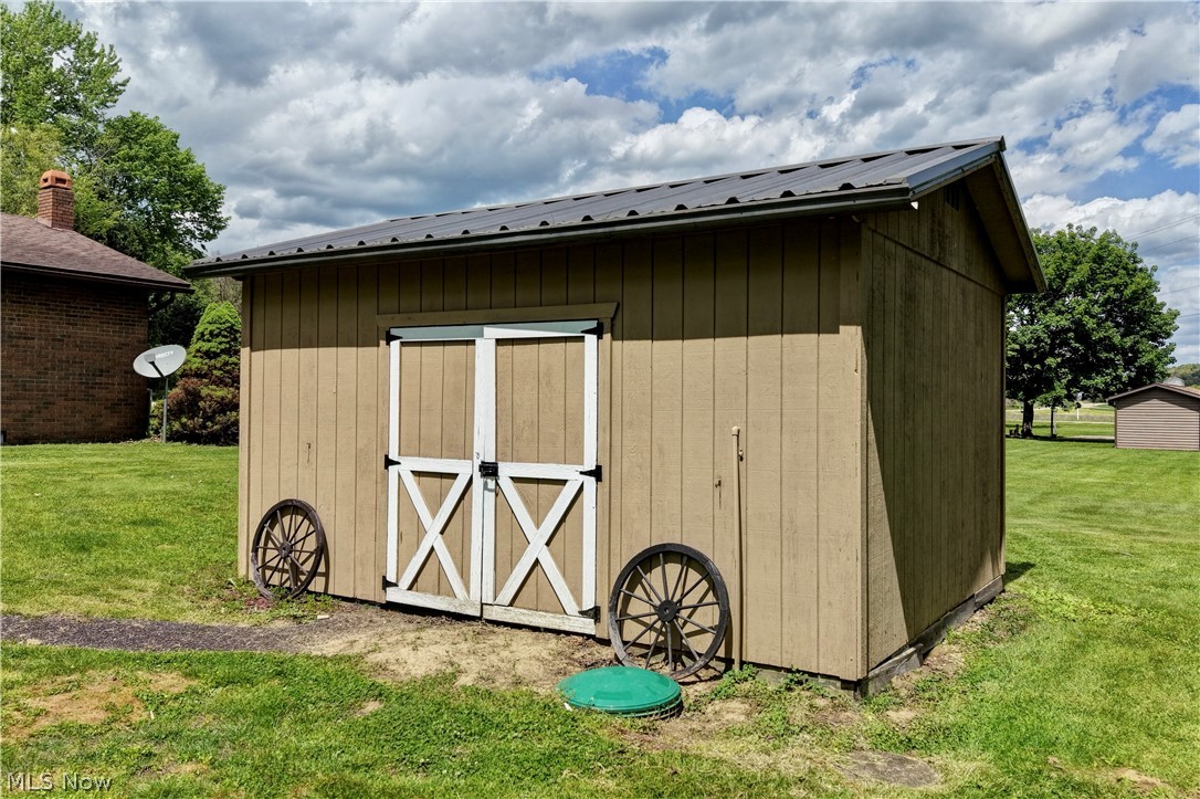 2065 Midvale Mine Road SE Dennison OH 44621