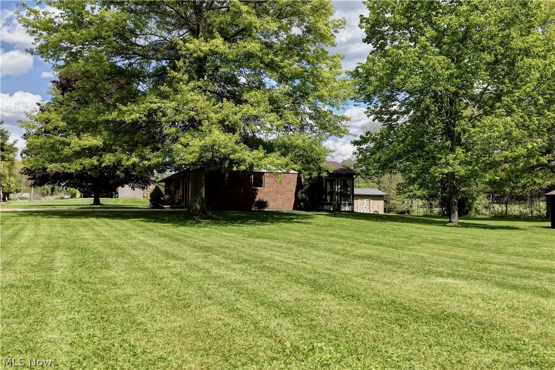 2065 Midvale Mine Road SE Dennison OH 44621