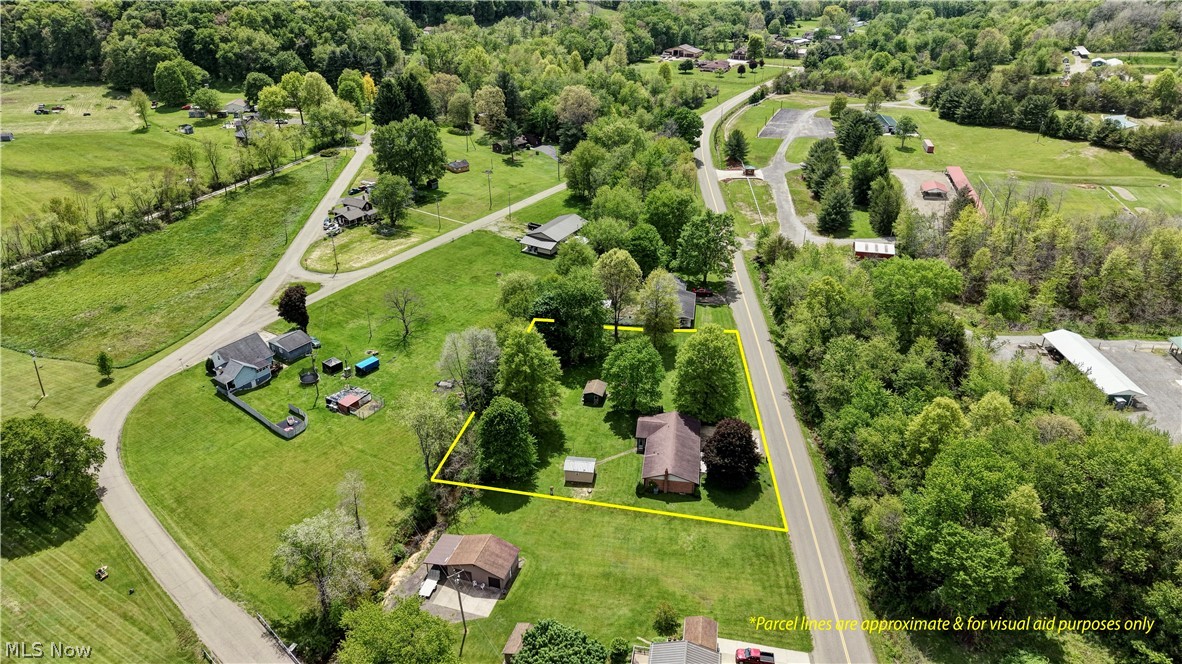 2065 Midvale Mine Road SE Dennison OH 44621