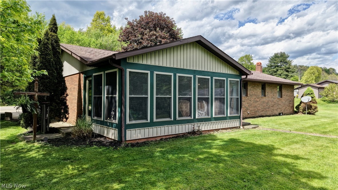 2065 Midvale Mine Road SE Dennison OH 44621