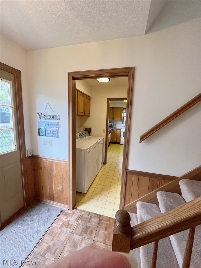 156 W Mohawk Drive Malvern OH 44644