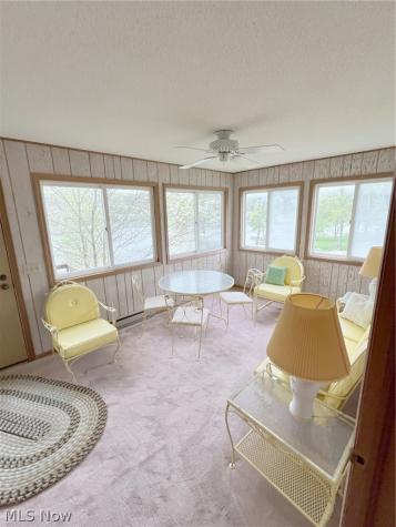 156 W Mohawk Drive Malvern OH 44644