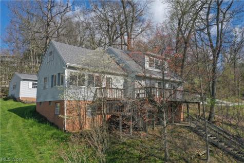156 W Mohawk Drive Malvern OH 44644