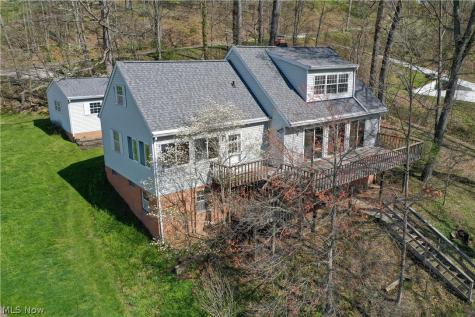 156 W Mohawk Drive Malvern OH 44644