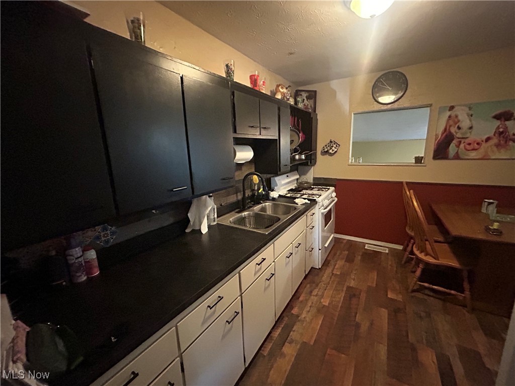 9008 Wilverne Drive Windham OH 44288
