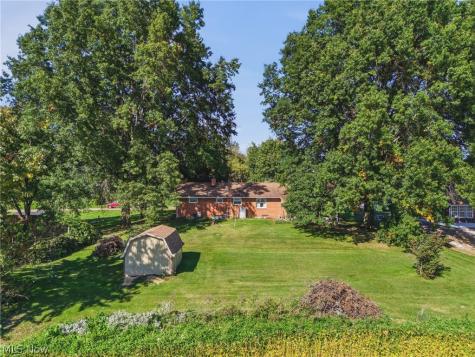 7660 Brookview Street Louisville OH 44641