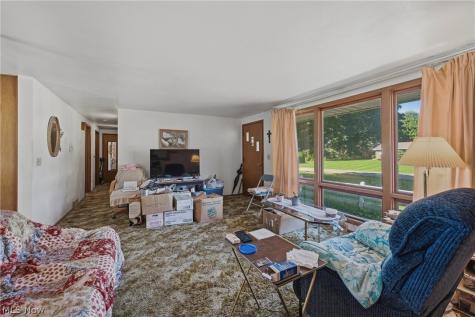 7660 Brookview Street Louisville OH 44641
