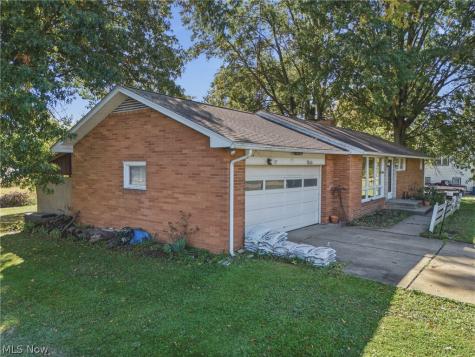 7660 Brookview Street Louisville OH 44641