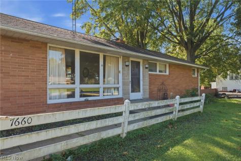 7660 Brookview Street Louisville OH 44641