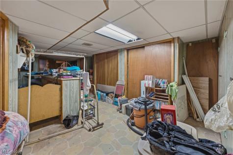 7660 Brookview Street Louisville OH 44641