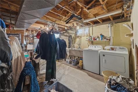 7660 Brookview Street Louisville OH 44641