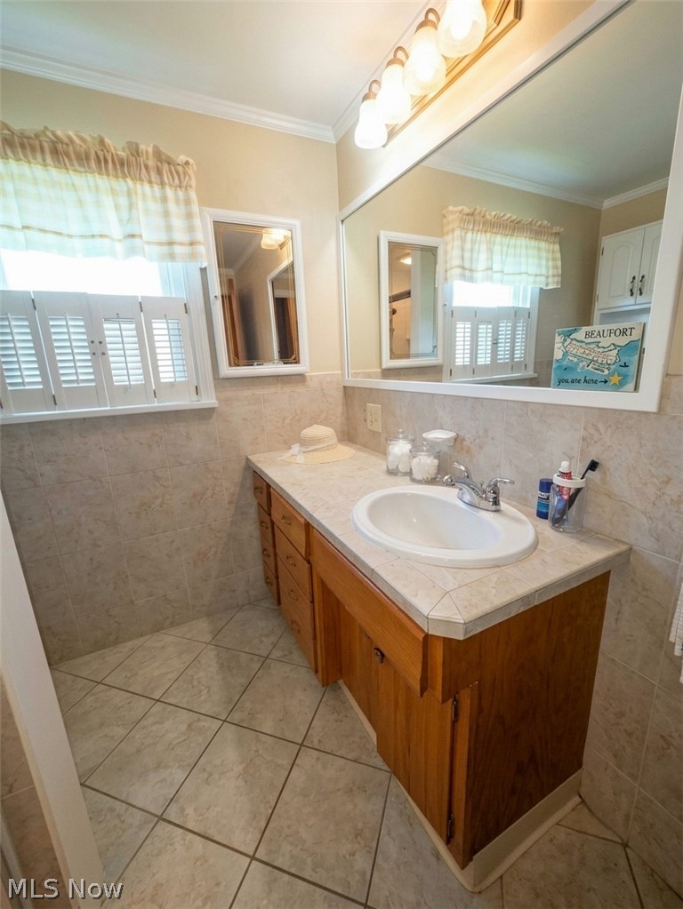 714 Sunset Drive Lisbon OH 44432