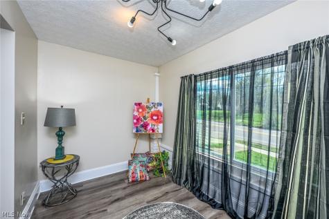 1292 Diagonal Road Akron OH 44307