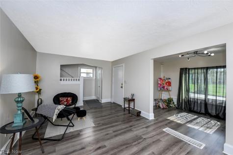 1292 Diagonal Road Akron OH 44307