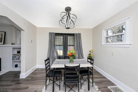 1292 Diagonal Road Akron OH 44307