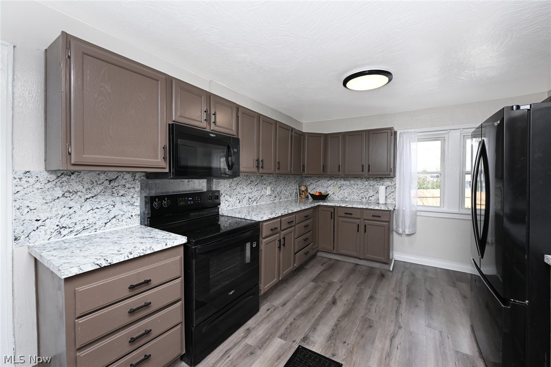 1292 Diagonal Road Akron OH 44307