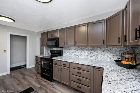 1292 Diagonal Road Akron OH 44307
